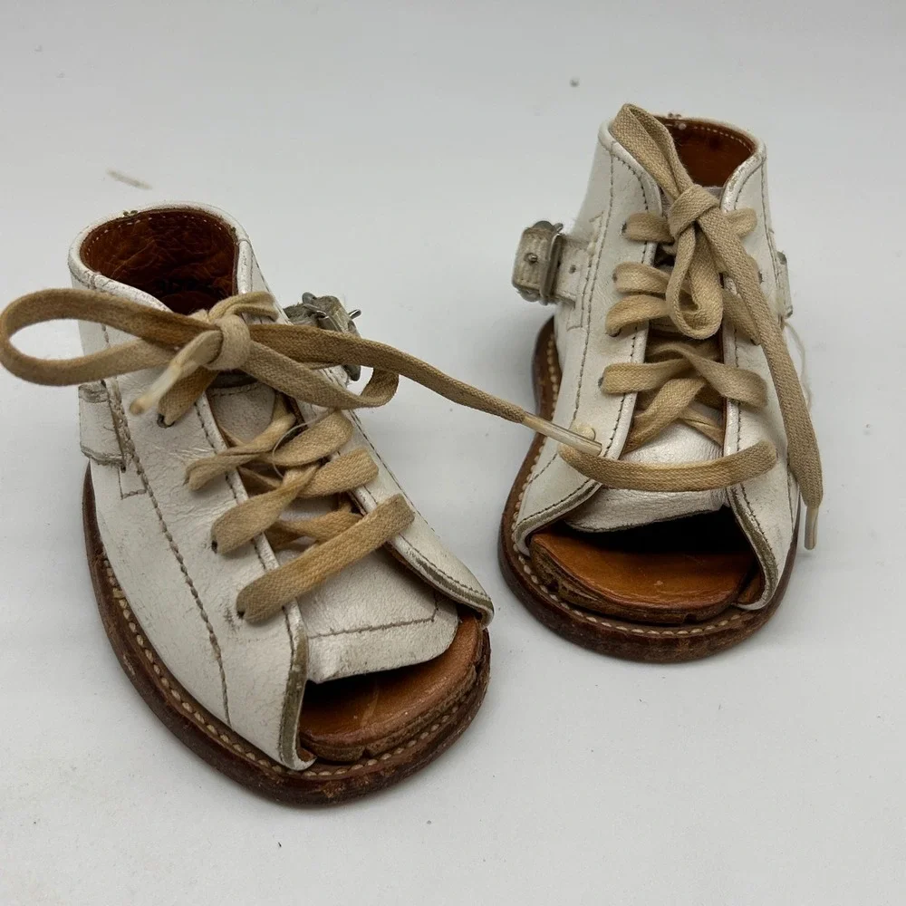 Vintage White Leather Orthopedic Baby Shoes High Top Open Toe Lace Up Buckle
